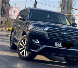 تۆیۆتا لاند کروزەر